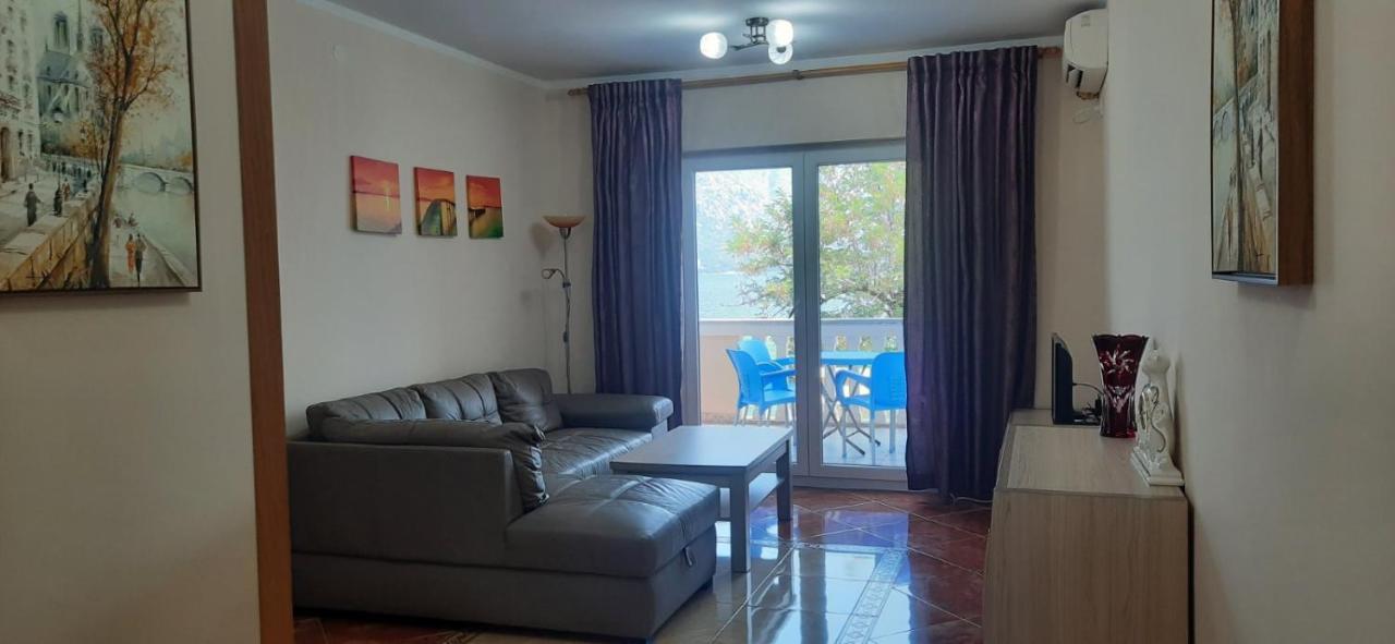 Apartmants Alexander Daire Kotor Dış mekan fotoğraf