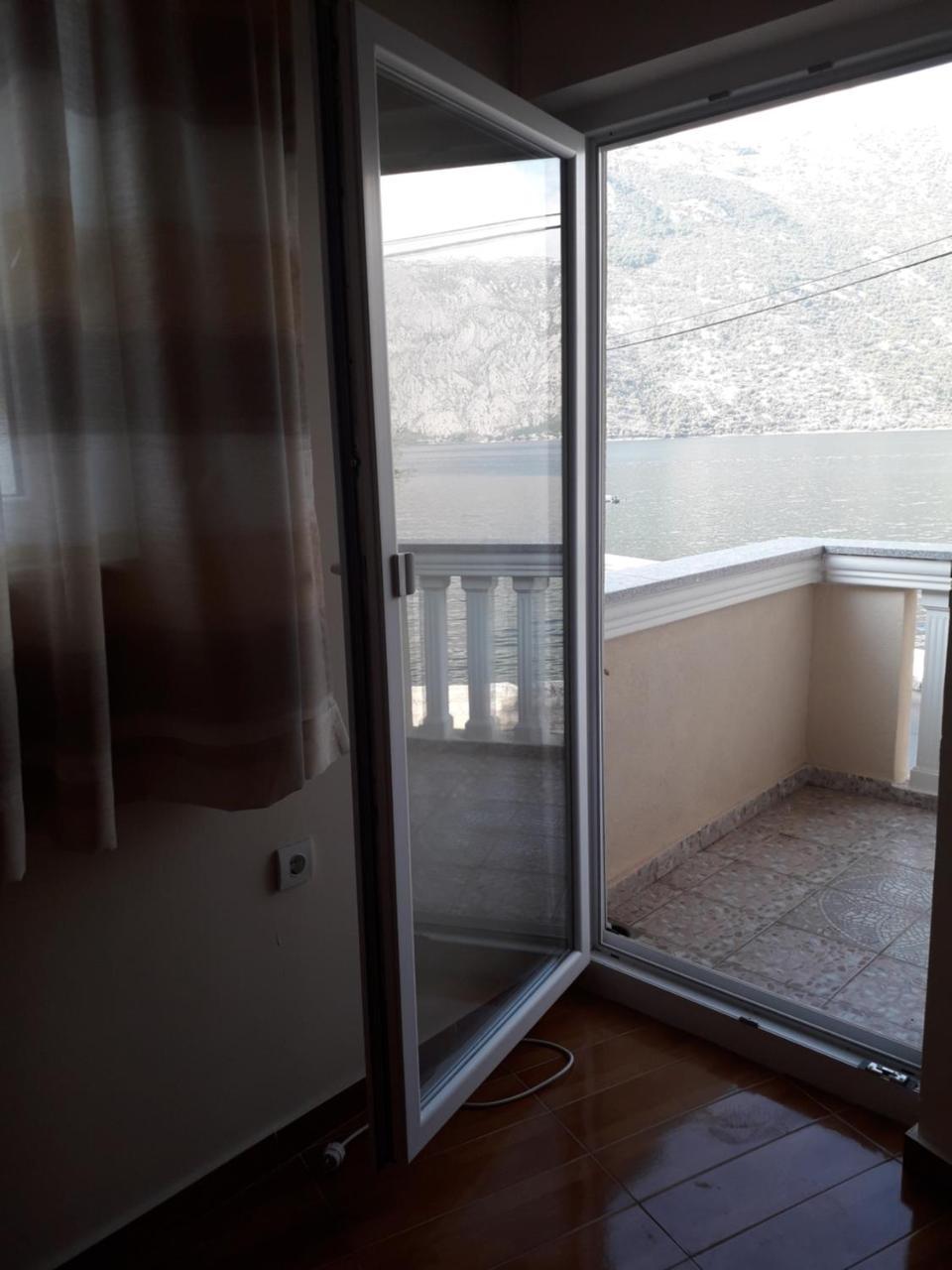 Apartmants Alexander Daire Kotor Dış mekan fotoğraf
